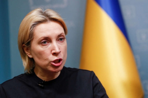 Вице-премьер Украины заявила о начале обязательной эвакуации из Донбасса 