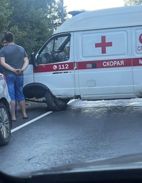 Мотоциклист врезался в «скорую помощь» на Пятницком шоссе