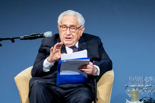 Киссинджер предостерег от затягивания конфликта на Украине 