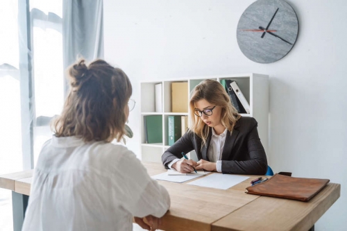 SuperJob: спрос на персонал в сфере доставки вырос на 42% 