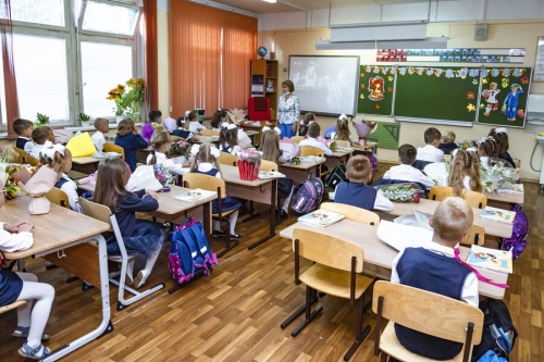 Минздрав: 12-13% всех случаев COVID-19 в РФ приходится на детей 