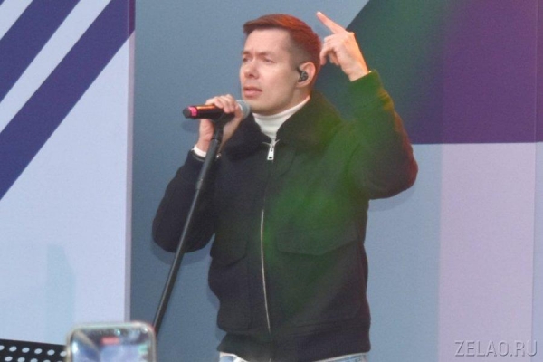 В День города перед зеленоградцами выступили  известные, профессиональные исполнители