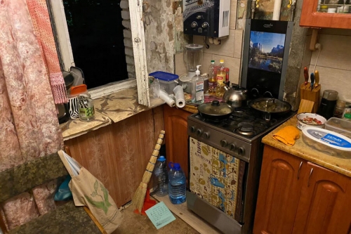 Омбудсмен сообщил о состоянии найденной около тел родителей шестилетней девочки 