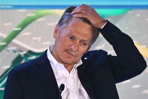В Кремле не стали комментировать слова Медведева о «тотальной капитуляции» Киева 