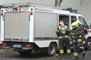 Пожарные и спасатели в Зеленограде проводят профилактические мероприятия в помещениях избирательных участков