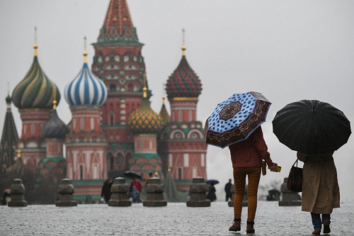 Небольшой дождь и до 15°C тепла ожидаются в Москве во вторник 