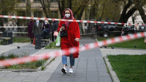 Попова заявила о преодолении пика заболеваемости COVID-19 в Москве и Санкт-Петербурге 