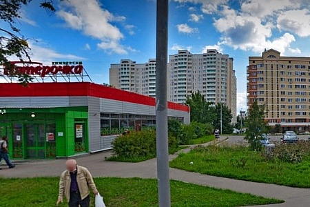 Автомобиль сбил пенсионерку возле «Пятерочки» в 20 микрорайоне