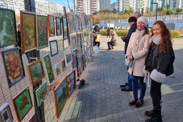 Зеленоградские художники представляют вернисажи выходного дня на Крюковской площади