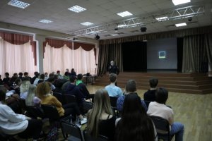 Сотрудники полиции Зеленограда провели профилактические встречи с учащимися