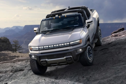 Автодилеры предложили россиянам новые GMC Hummer EV 