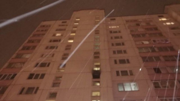 Двух людей спасли на пожаре в восьмом микрорайоне
