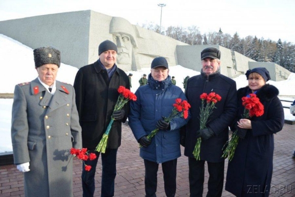 В день воинской славы к мемориалам в Зеленограде возложили цветы
