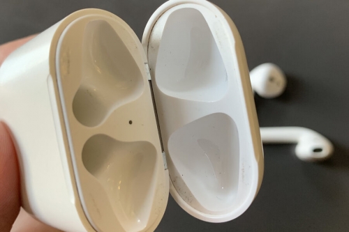 Личный опыт. Стоит ли платить тысячу рублей за чистку наушников AirPods 