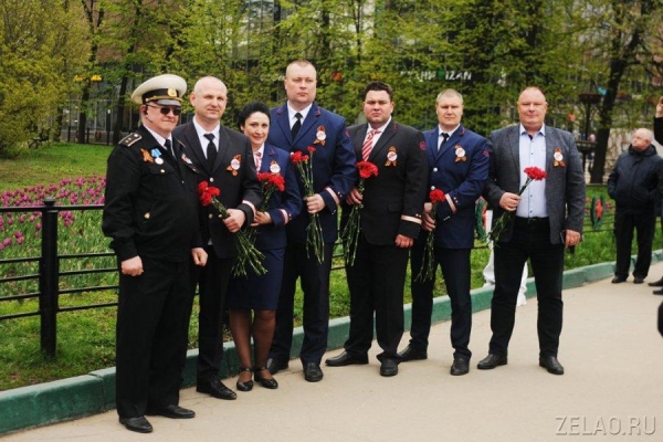 В Зеленограде накануне Дня Победы прошло возложение венков и цветов у воинских мемориалов