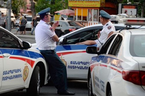 Полиция Армении проверяет сообщения о попытке похищения сына Пашиняна 
