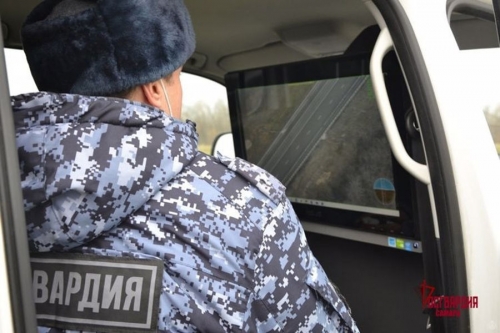 Росгвардия обезвредила взрывоопасный предмет около АЗС в Курской области 