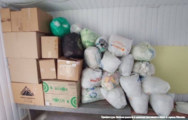 Волонтеры Дворца творчества обменяли собранные пластиковые пакеты на экоскамью