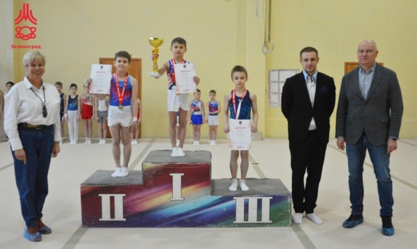 Турнир "Юные надежды" по спортивной гимнастике