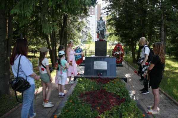 В День памяти и скорби в Зеленограде прошли мемориально-патронатные акции