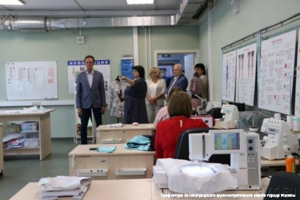 Префект Зеленограда Анатолий Смирнов поздравил социальных работников с профессиональным праздником