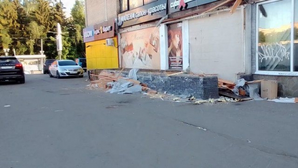 В Алабушево, Малино и в третьем микрорайоне сносят самовольные постройки