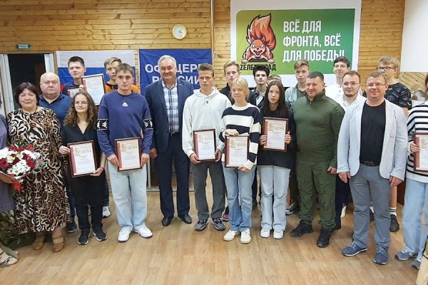 В зеленоградском ДОСААФ прошло подведение итогов акции «Плетем маскировочные сети вместе»
