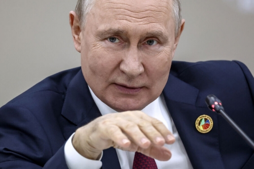 Жителям новых регионов зачтут стаж при поступлении на государственную службу 