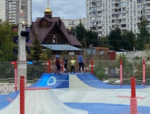 На бульварной зоне в 16 микрорайоне продолжается День города