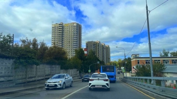 В 19-м микрорайоне Зеленограда началось строительство новой дороги по программе реновации