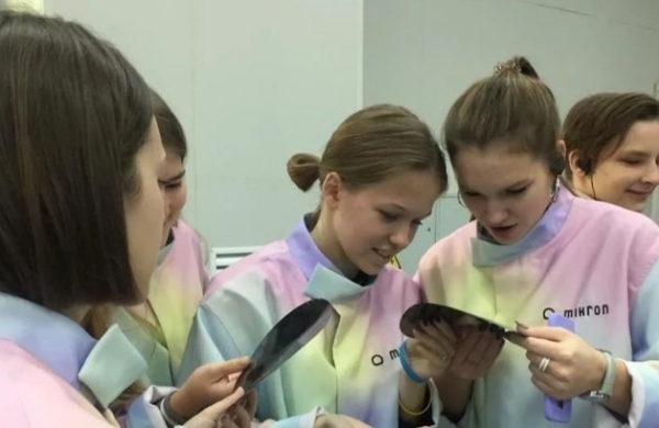 «Микрон» приглашает на экскурсию по производству во время каникул