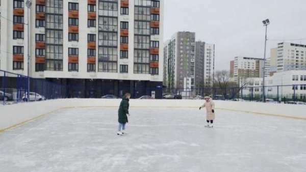 Открыты шесть катков с искусственным льдом