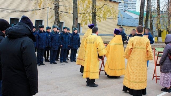 Возле зеленоградской колонии начали строить православный храм