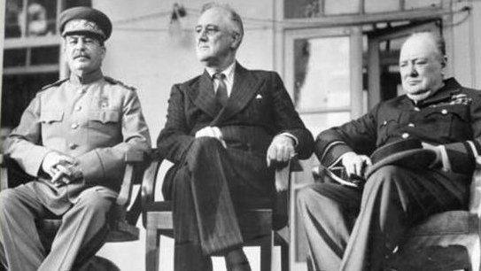Летом 1942 года. Встреча с военкором Симоновым
