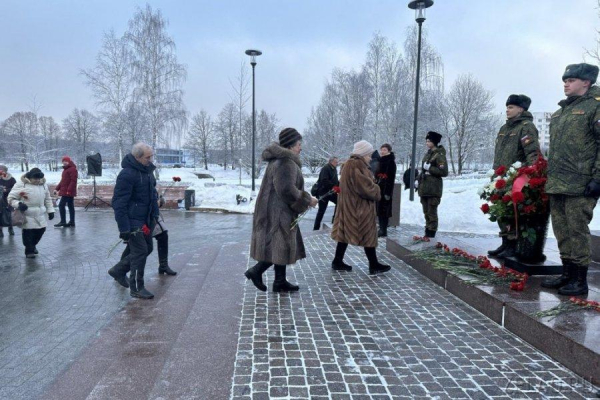 В 82-ю годовщину начала Битвы за Москву в Зеленограде состоялось возложение цветов