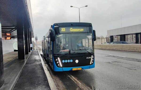 На Крюковской эстакаде заработали остановки общественного транспорта