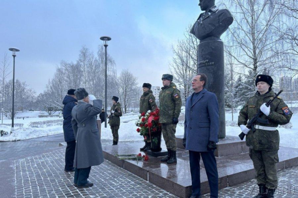 В 82-ю годовщину начала Битвы за Москву в Зеленограде состоялось возложение цветов
