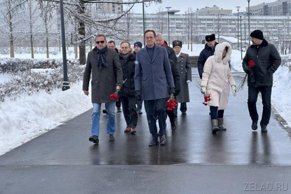 В 82-ю годовщину начала Битвы за Москву в Зеленограде состоялось возложение цветов