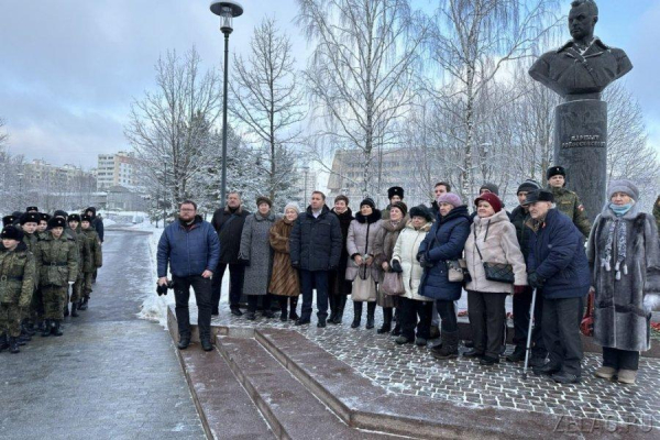 В 82-ю годовщину начала Битвы за Москву в Зеленограде состоялось возложение цветов