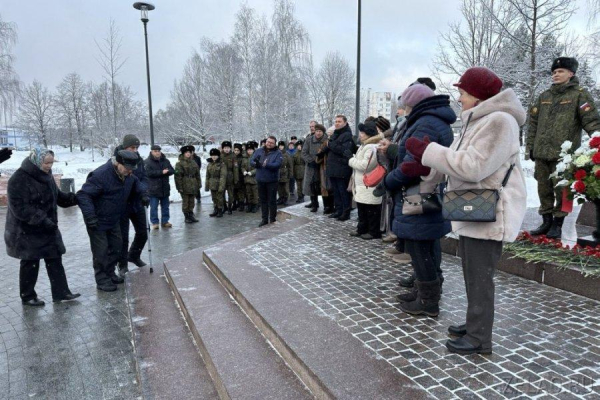 В 82-ю годовщину начала Битвы за Москву в Зеленограде состоялось возложение цветов