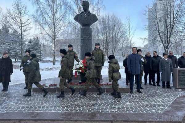 В 82-ю годовщину начала Битвы за Москву в Зеленограде состоялось возложение цветов