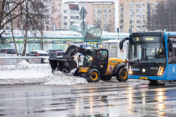 Префект Зеленограда рассказал о борьбе с последствиями снегопадов