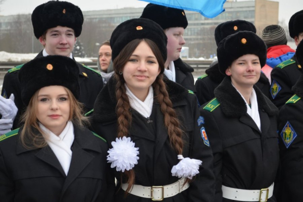 Накануне Дня защитника Отечества зеленоградцы возложили цветы к воинским мемориалам