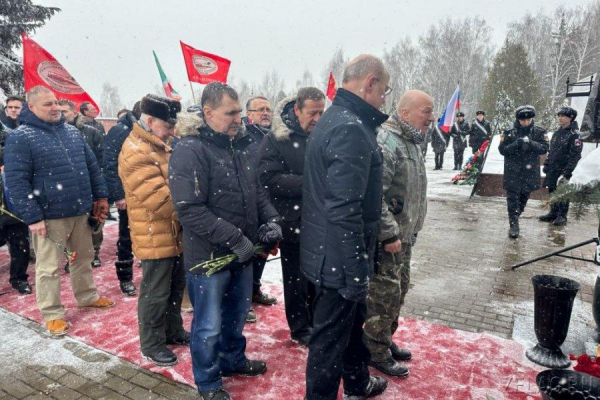 В Зеленограде возложили цветы к мемориалу воинам-интернационалистам