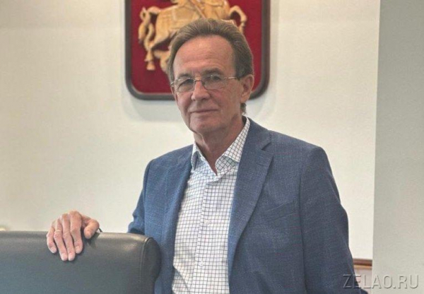 Префект округа Анатолий Смирнов поздравил зеленоградцев с Днем науки