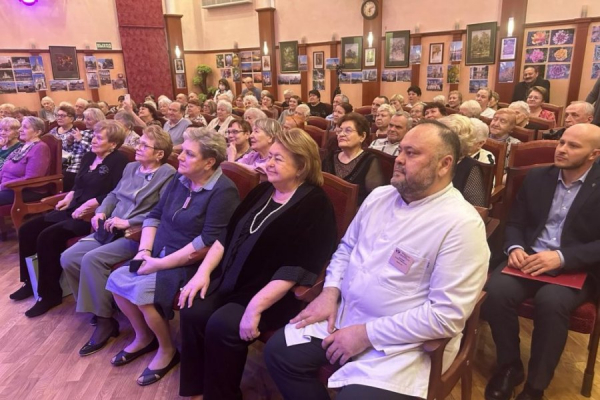 Зинаида Драгункина посетила пансионат «Никольский парк»