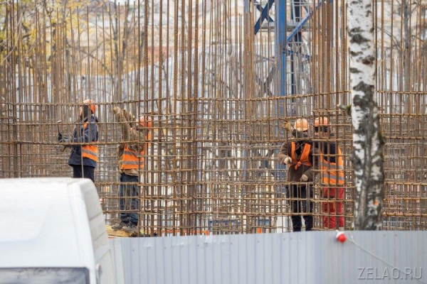 На месте снесенных в 9 микрорайоне пятиэтажек начинается строительство нового дома