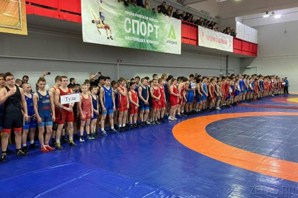 В Зеленограде проходит турнир по спортивной борьбе памяти сотрудников «Альфа»