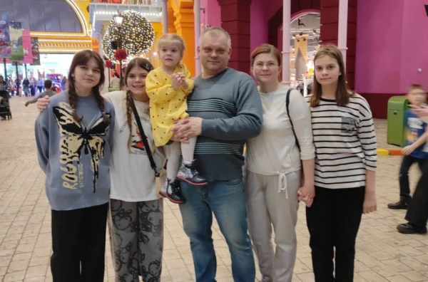 Зеленоградцы Елена и Александр Русановы воспитывают четырех дочерей