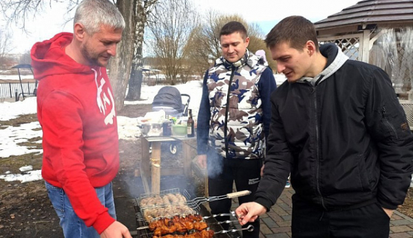 В зеленоградском Роспотребнадзоре рассказали, как выбрать мясо для шашлыка